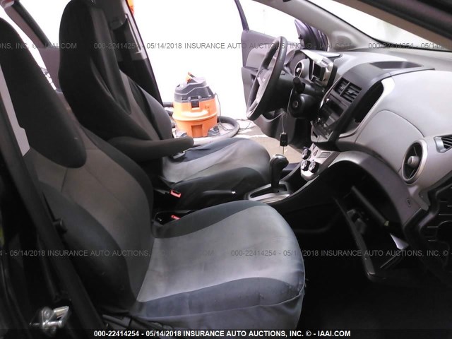 1G1JA6SH4F4158746 - 2015 CHEVROLET SONIC LS 蓝色 照片 5