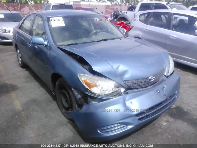 4T1BE32K52U616536 - 2002 TOYOTA CAMRY LE/XLE/SE ლურჯი ფოტო 1