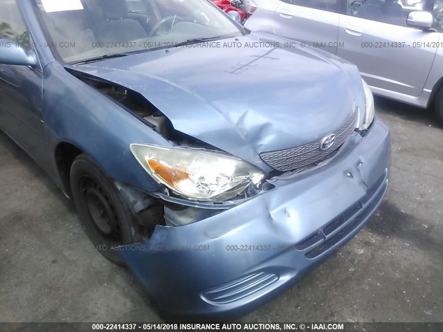 4T1BE32K52U616536 - 2002 TOYOTA CAMRY LE/XLE/SE ლურჯი ფოტო 6