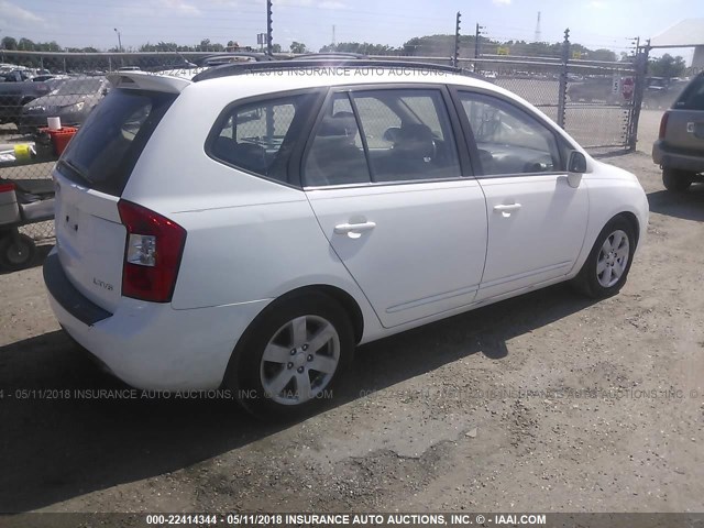 KNAFG526387167795 - 2008 KIA RONDO LX/EX WHITE photo 4