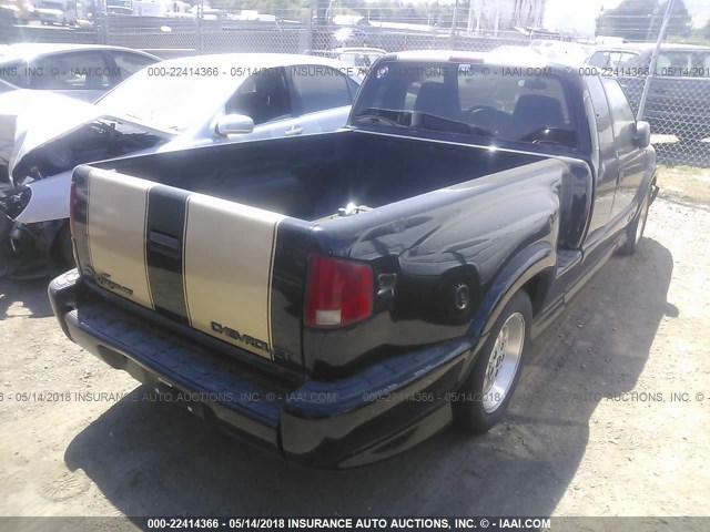 1GCCS195028174537 - 2002 CHEVROLET S TRUCK S10 BLACK photo 4