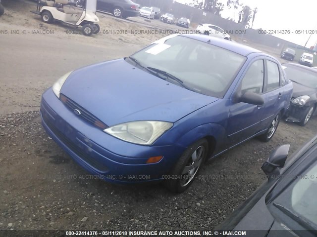 1FAHP34372W343804 - 2002 FORD FOCUS SE/SE COMFORT/SE SPORT BLUE photo 2