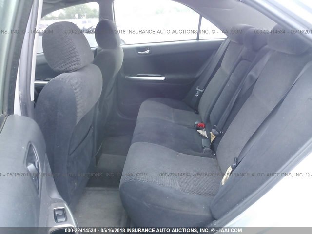 4T1BE32K95U021726 - 2005 TOYOTA CAMRY LE/XLE/SE SILVER photo 8