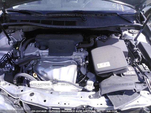 4T1BF1FK5HU374335 - 2017 TOYOTA CAMRY LE/XLE/SE/XSE 银色 照片 10