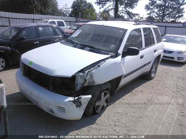 1GNDT13S752263908 - 2005 CHEVROLET TRAILBLAZER LS/LT WHITE photo 2