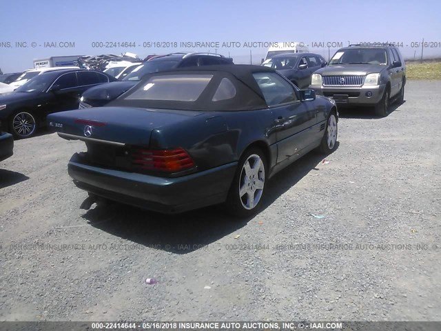 WDBFA63E6SF111393 - 1995 MERCEDES-BENZ SL 320 GREEN photo 4