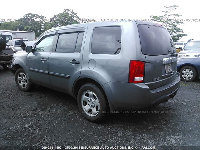 5FNYF3H27CB017795 - 2012 HONDA PILOT LX GRAY photo 3