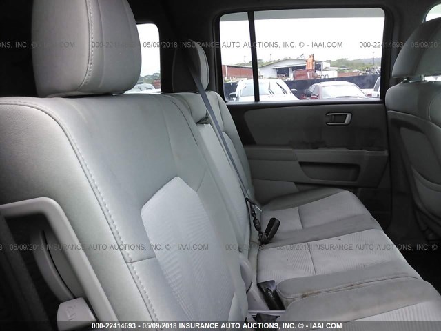 5FNYF3H27CB017795 - 2012 HONDA PILOT LX GRAY photo 8