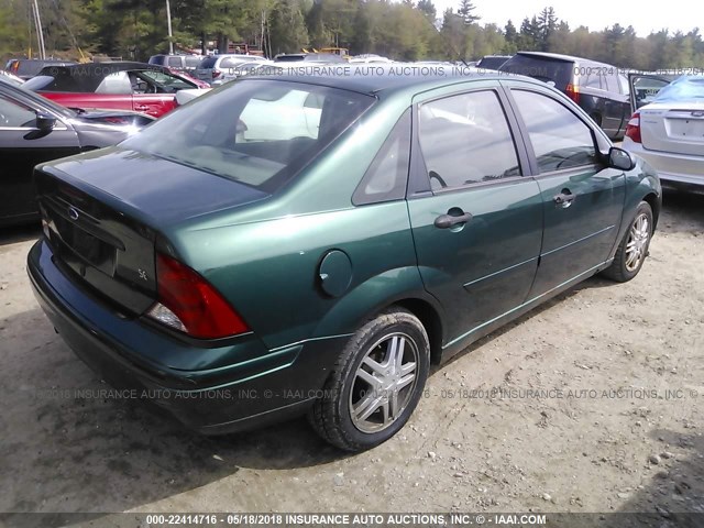 1FAFP3434YW429457 - 2000 FORD FOCUS SE/SE SPORT GREEN photo 4