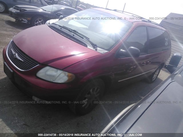 2C8GP54L12R685323 - 2002 CHRYSLER TOWN & COUNTRY LXI RED photo 2