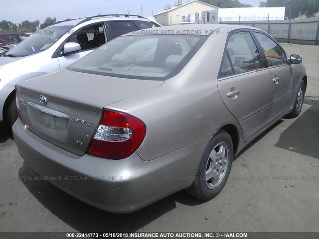 4T1BF30K32U018364 - 2002 TOYOTA CAMRY LE/XLE/SE ოქროსფერი ფოტო 4