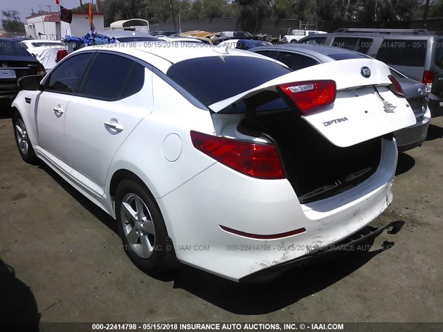 KNAGM4A70F5622287 - 2015 KIA OPTIMA LX WHITE photo 3