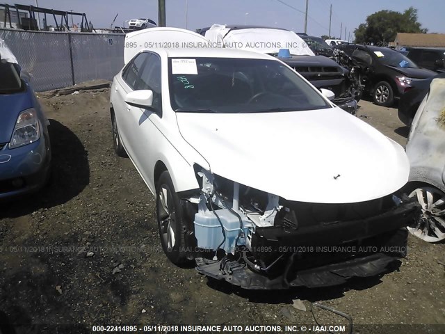 4T1BF1FK2HU765894 - 2017 TOYOTA CAMRY LE/XLE/SE/XSE WHITE photo 1