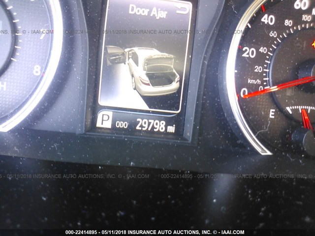 4T1BF1FK2HU765894 - 2017 TOYOTA CAMRY LE/XLE/SE/XSE WHITE photo 7