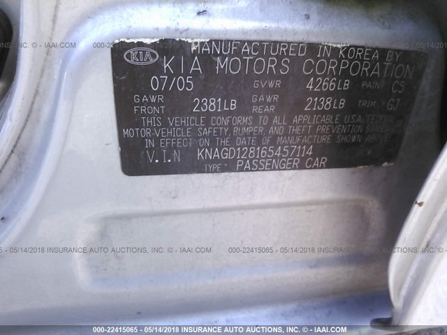 KNAGD128165457114 - 2006 KIA OPTIMA LX/EX SILVER photo 9