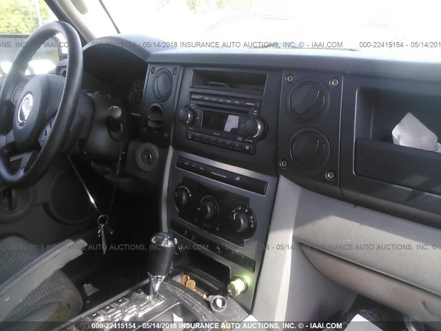 1J8HG48N16C274233 - 2006 JEEP COMMANDER 银色 照片 5