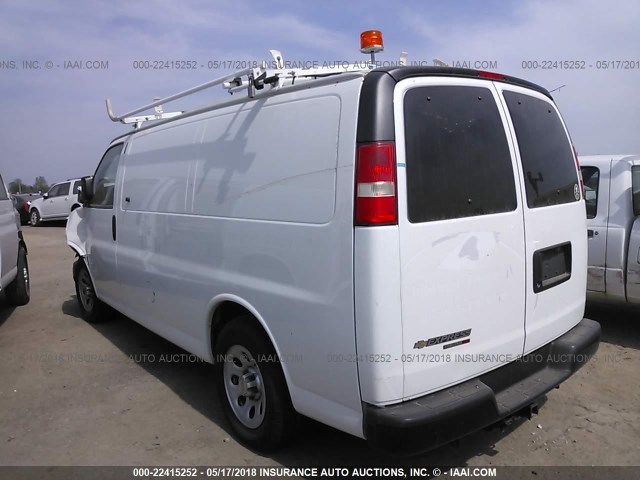 1GCSHAF45E1144341 - 2014 CHEVROLET EXPRESS G1500  WHITE photo 3