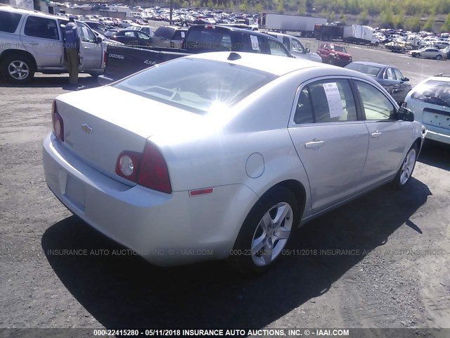 1G1ZA5E02CF217540 - 2012 CHEVROLET MALIBU LS 银色 照片 4