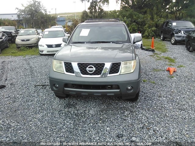 5N1AR18U75C739682 - 2005 NISSAN PATHFINDER LE/SE/XE GRAY photo 6