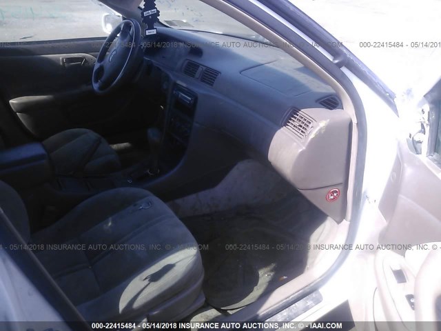 4T1BG22K3VU773877 - 1997 TOYOTA CAMRY CE/LE/XLE 白色 照片 5