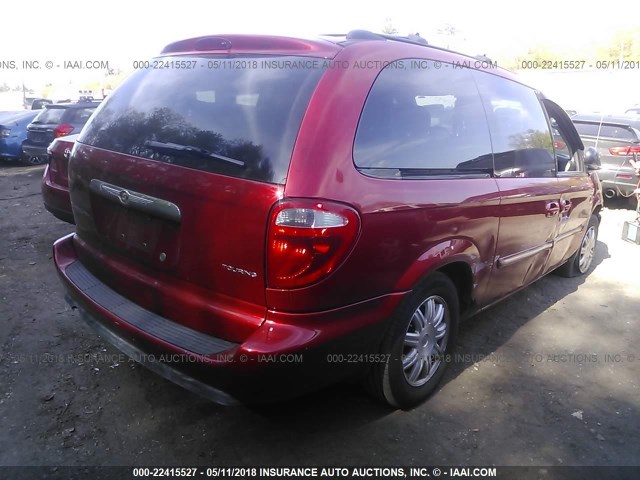 2C4GP54LX5R233523 - 2005 CHRYSLER TOWN & COUNTRY TOURING RED photo 4