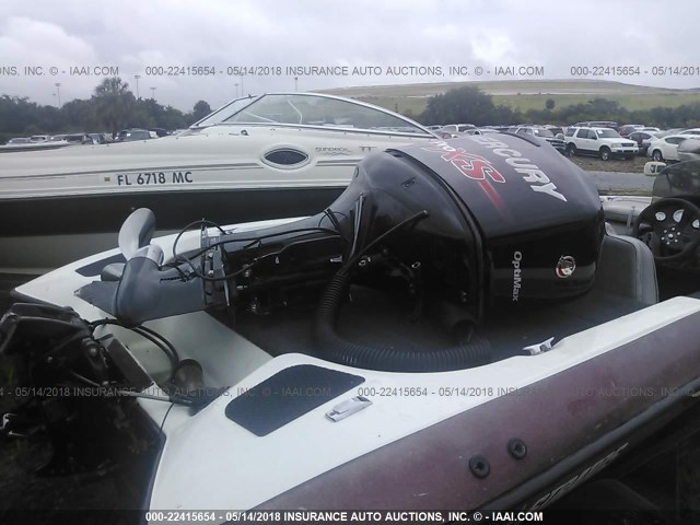 BNZ1X161J697 - 1997 STRATOS BOAT  白色 照片 10