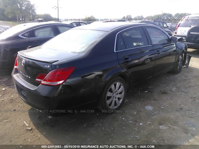 4T1BK36B56U102582 - 2006 TOYOTA AVALON XL/XLS/TOURING/LIMITED BLACK photo 4