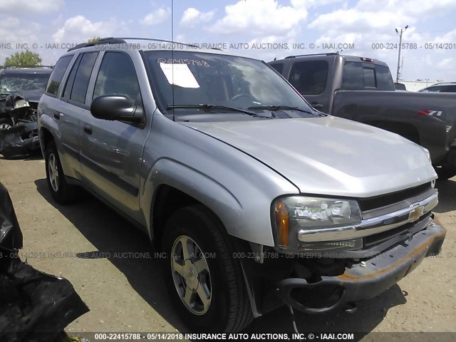 1GNDT13SX52180019 - 2005 CHEVROLET TRAILBLAZER LS/LT SILVER photo 1