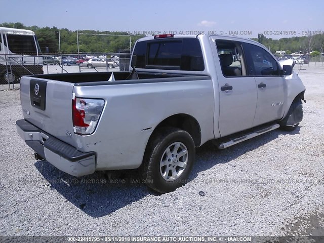 1N6BA07A56N544796 - 2006 NISSAN TITAN XE/SE/LE SILVER photo 4