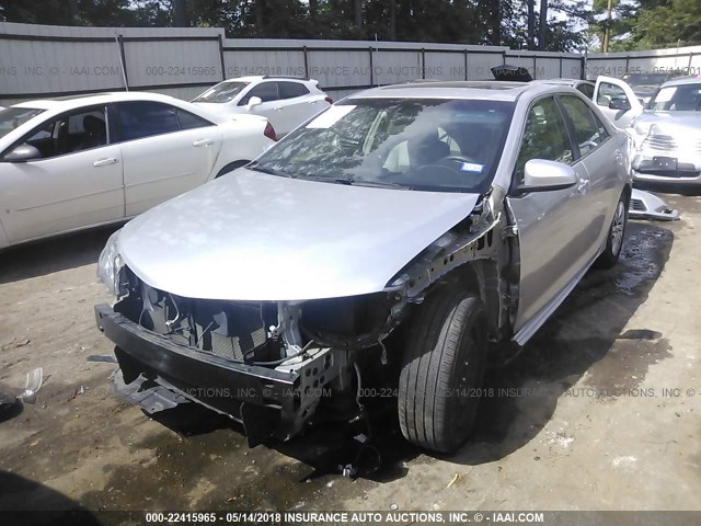 4T1BF1FK9CU158223 - 2012 TOYOTA CAMRY SE/LE/XLE ვერცხლისფერი ფოტო 3