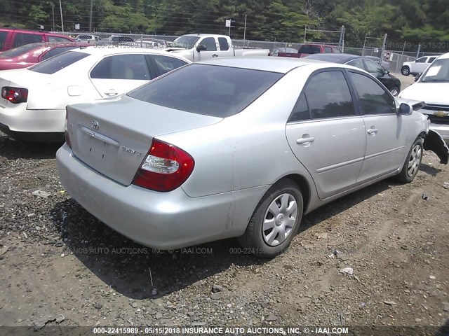 4T1BE32K03U763994 - 2003 TOYOTA CAMRY LE/XLE/SE SILVER photo 4