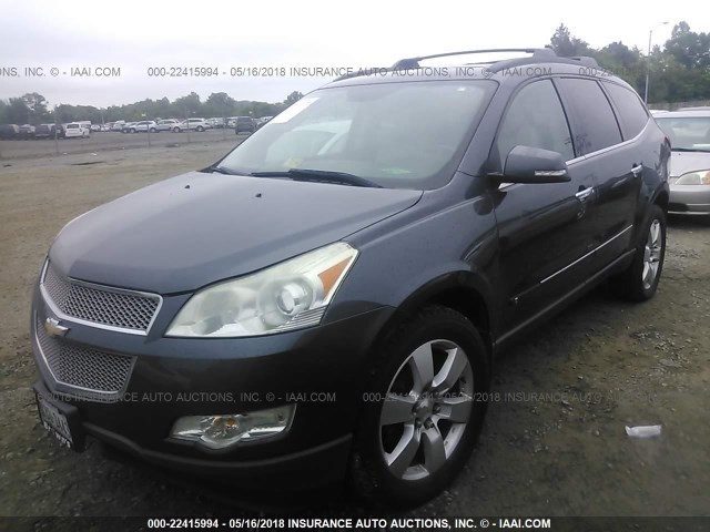 1GNEV33D69S132552 - 2009 CHEVROLET TRAVERSE LTZ GRAY photo 2