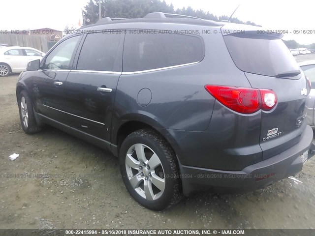 1GNEV33D69S132552 - 2009 CHEVROLET TRAVERSE LTZ GRAY photo 3