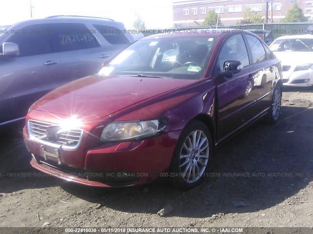 YV1672MS1B2531092 - 2011 VOLVO S40 T5 RED photo 2