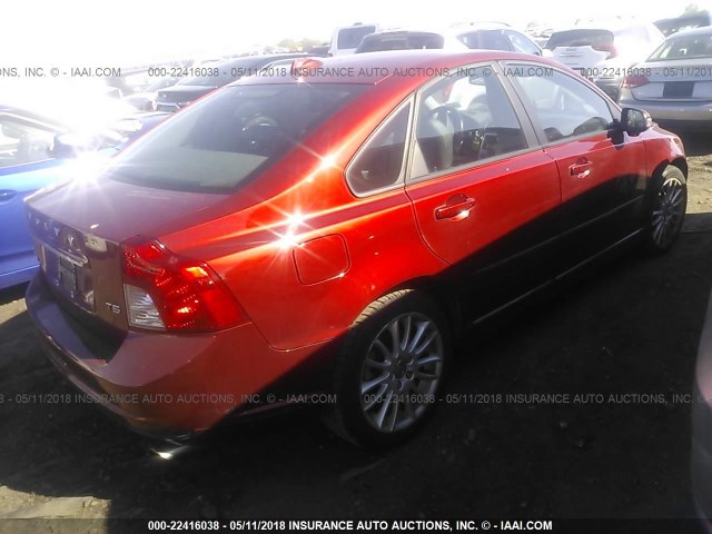 YV1672MS1B2531092 - 2011 VOLVO S40 T5 RED photo 4