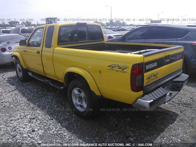 1N6ED26Y3YC355383 - 2000 NISSAN FRONTIER KING CAB XE/KING CAB SE YELLOW photo 3