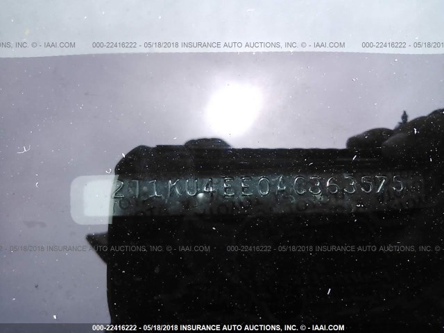 2T1KU4EE0AC363575 - 2010 TOYOTA COROLLA MATRIX  GRAY photo 9