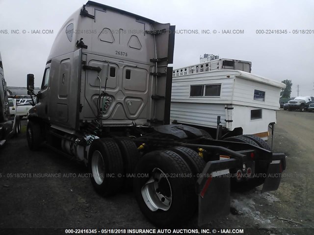 3AKJGLD54ESBT5317 - 2014 FREIGHTLINER CASCADIA 125  SILVER photo 3