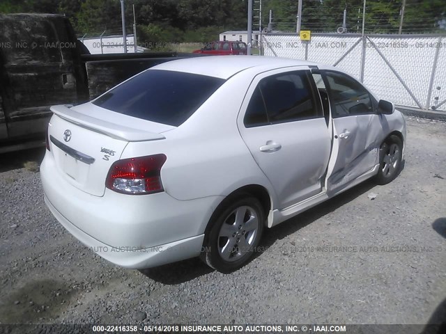 JTDBT923571047086 - 2007 TOYOTA YARIS WHITE photo 4