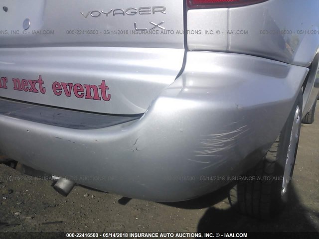 1C4GJ45393B212359 - 2003 CHRYSLER VOYAGER LX SILVER photo 6