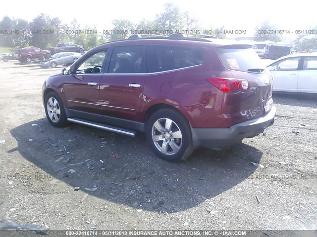 1GNKRLED7BJ195773 - 2011 CHEVROLET TRAVERSE LTZ MAROON photo 3