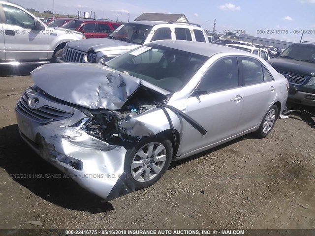 4T1BB46K58U047673 - 2008 TOYOTA CAMRY HYBRID SILVER photo 2