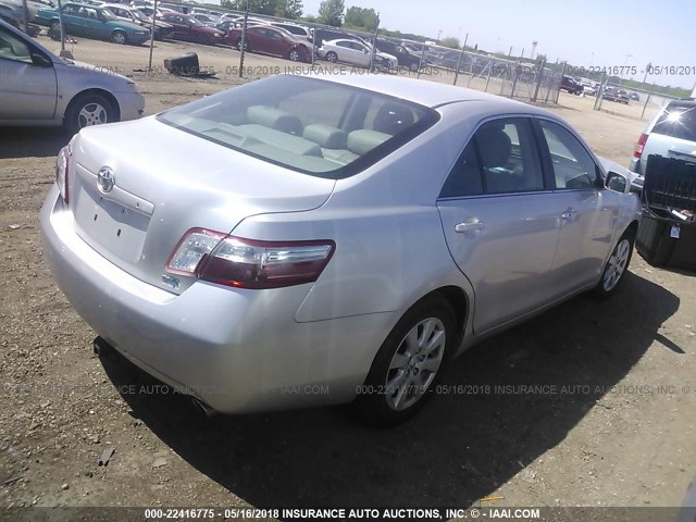 4T1BB46K58U047673 - 2008 TOYOTA CAMRY HYBRID SILVER photo 4