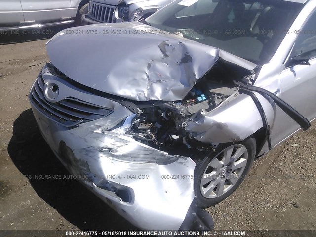 4T1BB46K58U047673 - 2008 TOYOTA CAMRY HYBRID SILVER photo 6