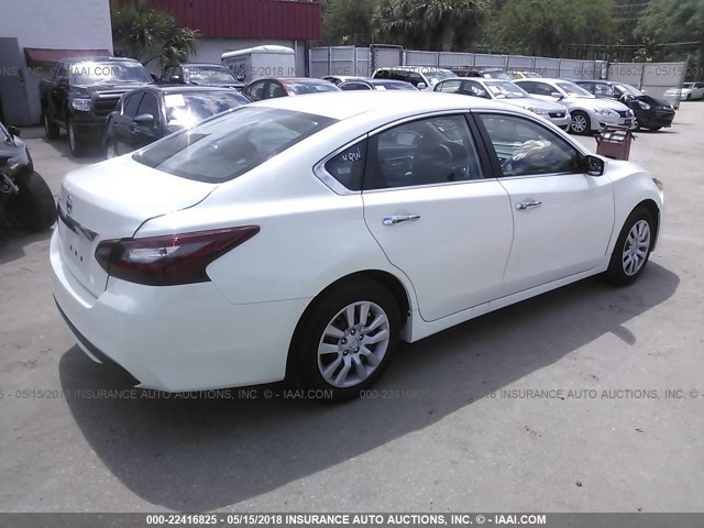 1N4AL3AP2JC169418 - 2018 NISSAN ALTIMA 2.5/S/SV/SL/SR WHITE photo 4