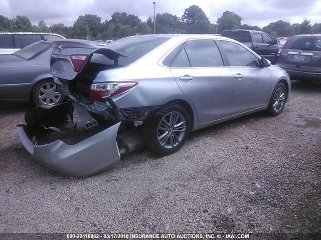 4T1BF1FKXGU141677 - 2016 TOYOTA CAMRY LE/XLE/SE/XSE SILVER photo 4