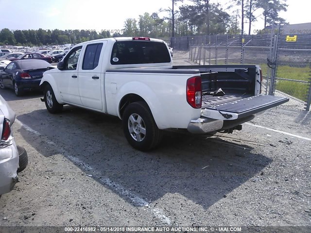 1N6AD09U98C427621 - 2008 NISSAN FRONTIER CREW CAB LE/SE/OFF ROAD WHITE photo 3