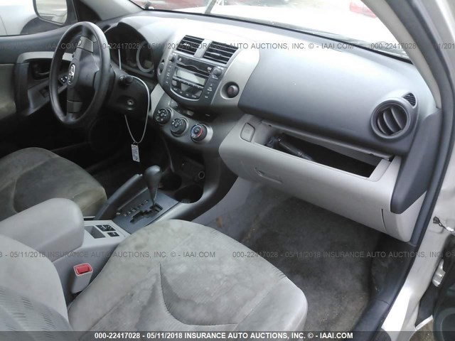 2T3ZF33V99W002949 - 2009 TOYOTA RAV4 SILVER photo 5