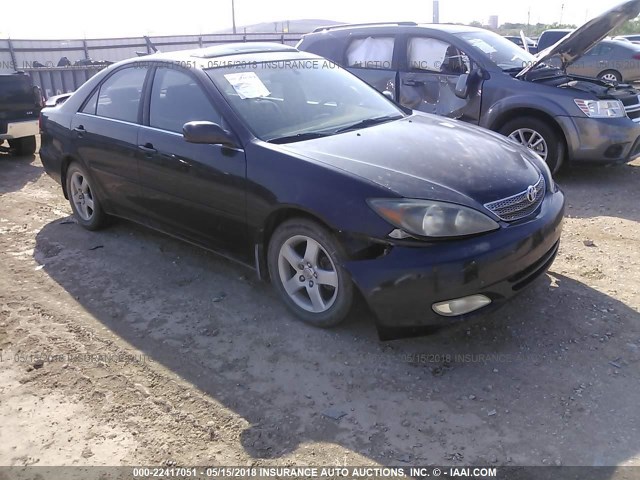 JTDBF32K320006515 - 2002 TOYOTA CAMRY LE/XLE/SE შავი ფოტო 1