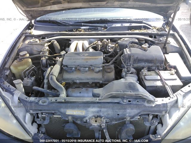 JTDBF32K320006515 - 2002 TOYOTA CAMRY LE/XLE/SE შავი ფოტო 10
